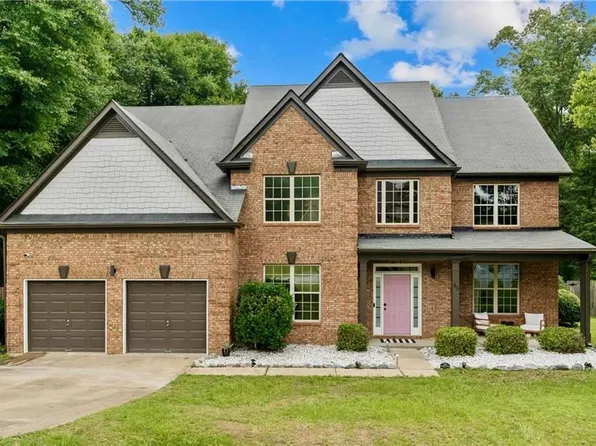 45 Avery Dr, Fort Mitchell, AL 36856