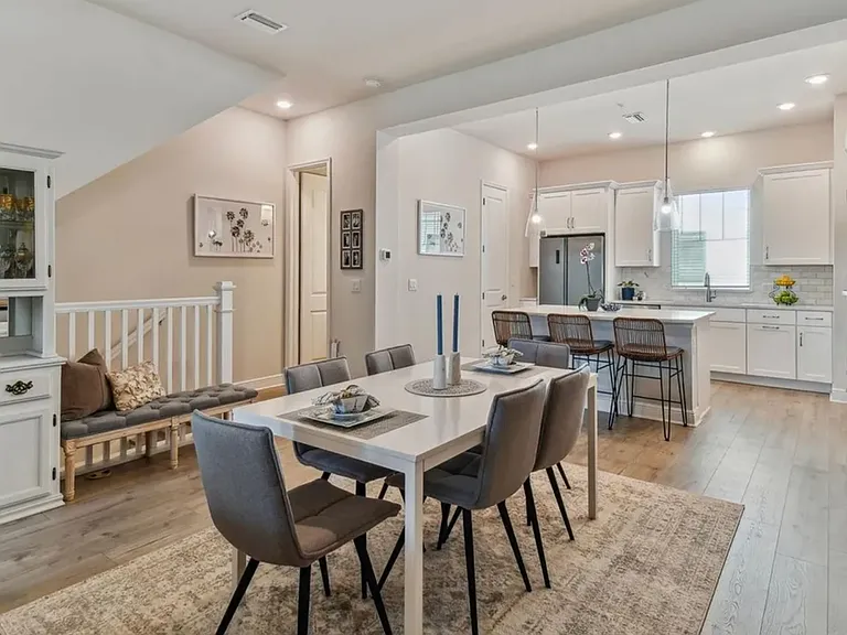 206 S Tampania Ave #3 — Photo 1