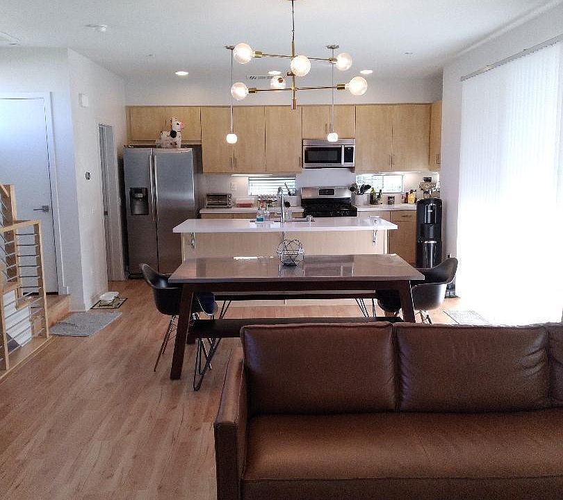 1st image of 1418 N Prism Dr