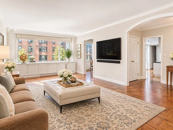 179 E 70th St APT 8B, New York, NY 10021
