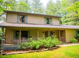 26 Meadows Cir, Arden, NC 28704