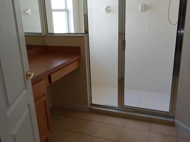 15309 Markham Dr — Photo 14