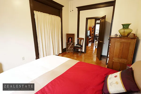 Rented by ZealEstate Group Inc | media 12