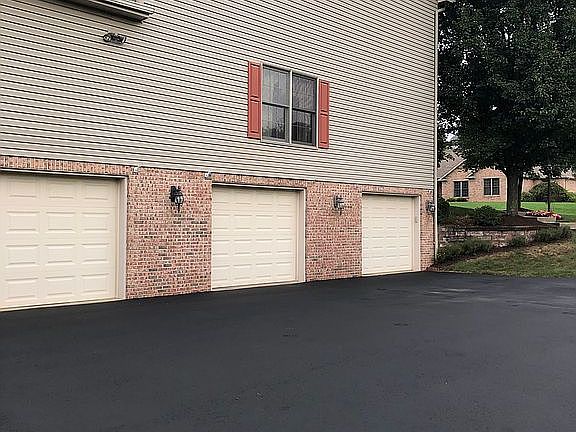 3 car integral garage