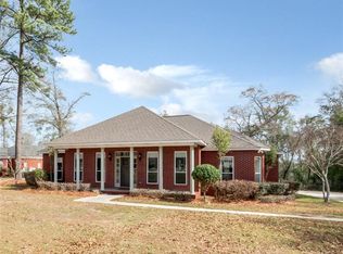 6050 Celeste Rd, Saraland, AL 36571