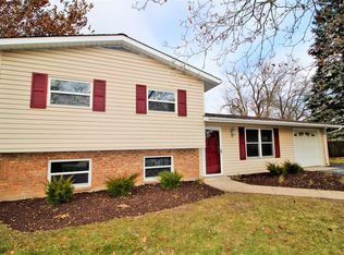 201 Andover Ct, Bolingbrook, IL 60440