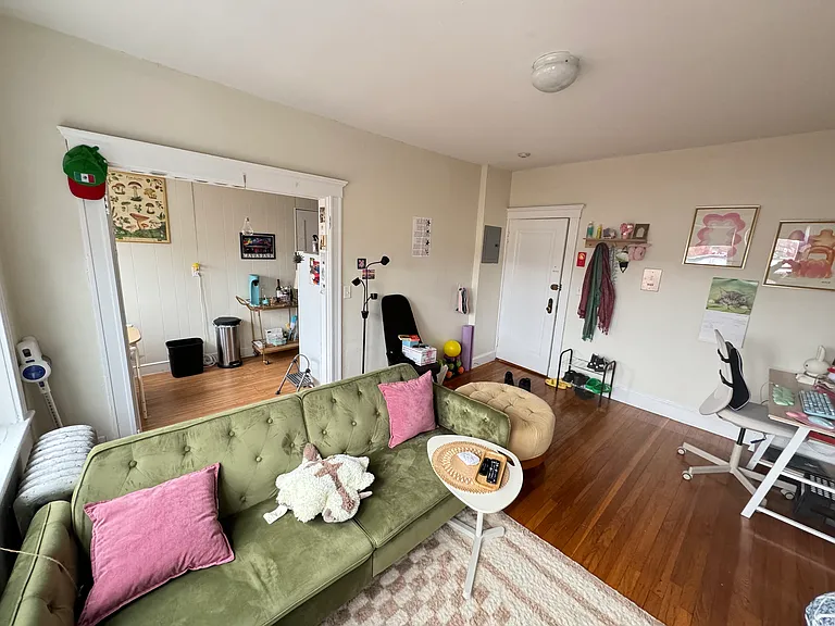 1622 Commonwealth Ave — Photo 2
