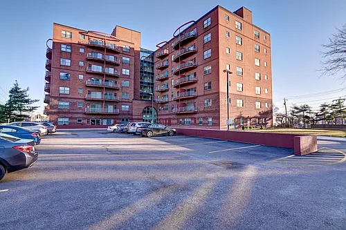 100 W Squantum St Photo 1