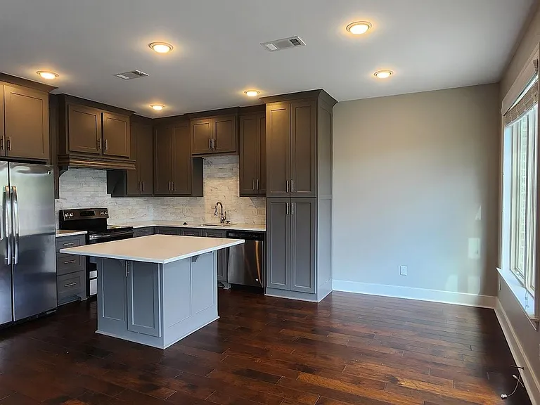 5503 Village Dr — Photo 17