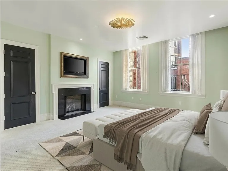 20 Beacon St #4 — Photo 13