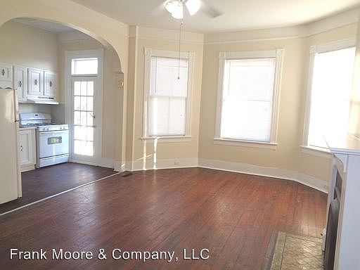 4th image of 107 E Park Ave APT 2
