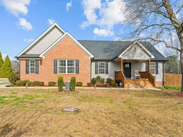 376 Amanda Way, Rocky Face, GA 30740