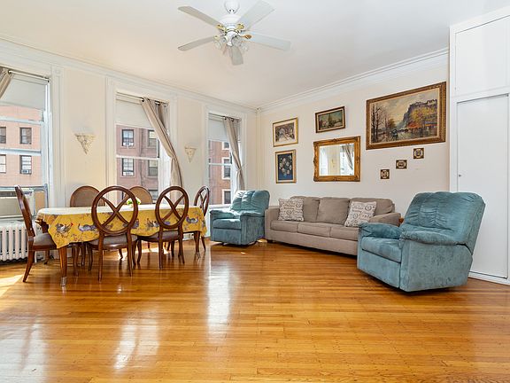 2nd image of 796 Lexington Ave #4