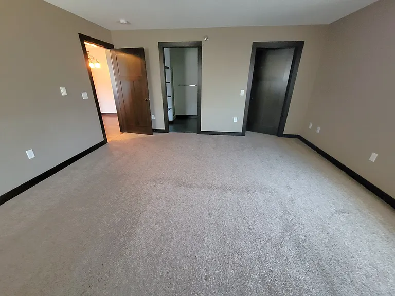 1929 Cypress Ct NE #6 — Photo 12