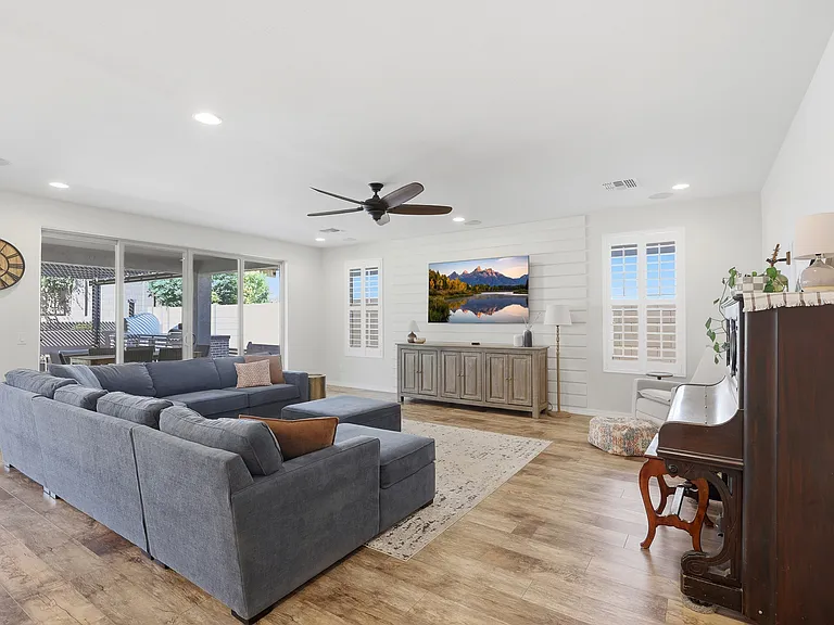 7228 W Tombstone Trl — Photo 10