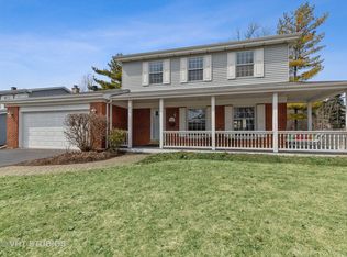 635 Nordic Ct, Libertyville, IL 60048