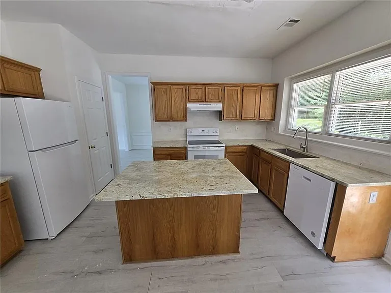 10845 Glenbarr Dr — Photo 5