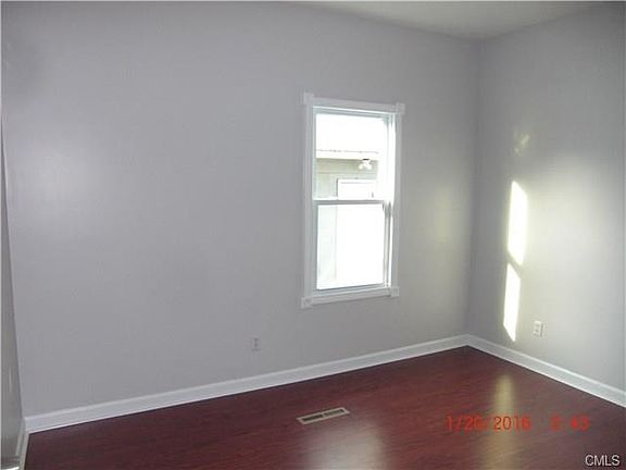 5th image of 34 South St #1