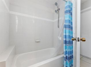 8073 Pelican Harbour Dr, Lake Worth, FL 33467