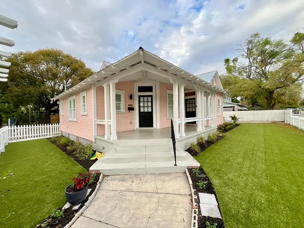 3001 N Morgan St - The Pink House Bungalow A — Photo 1