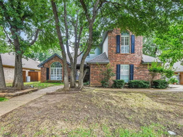 9228 Winslow Ct, North Richland Hills, TX 76182