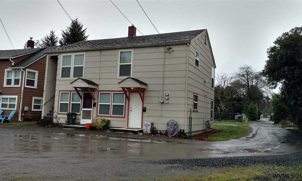 2nd image of 360 E A St