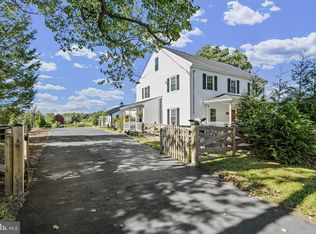 12811 Croom Rd, Upper Marlboro, MD 20772