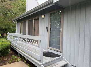20 Linda Ln, Edison, NJ 08820