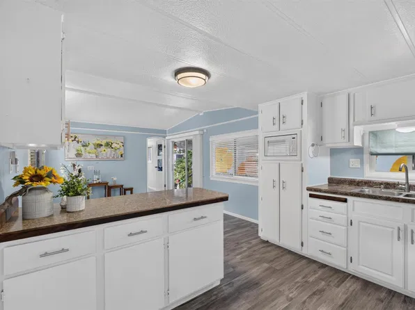 166 Pinebrook Dr, Folsom, CA 95630