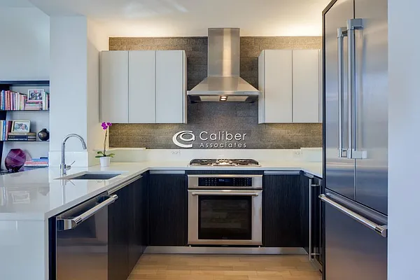 Rented by Caliber Associates | media 35