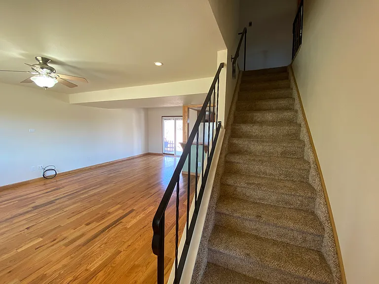618 1/2 W Indian Creek Dr — Photo 7