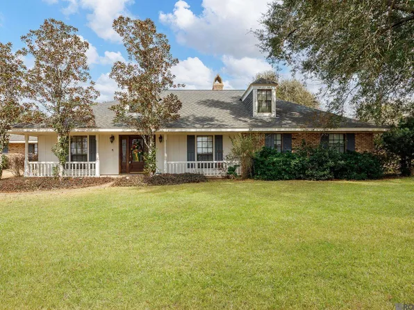 120 Creole St, Belle Rose, LA 70341