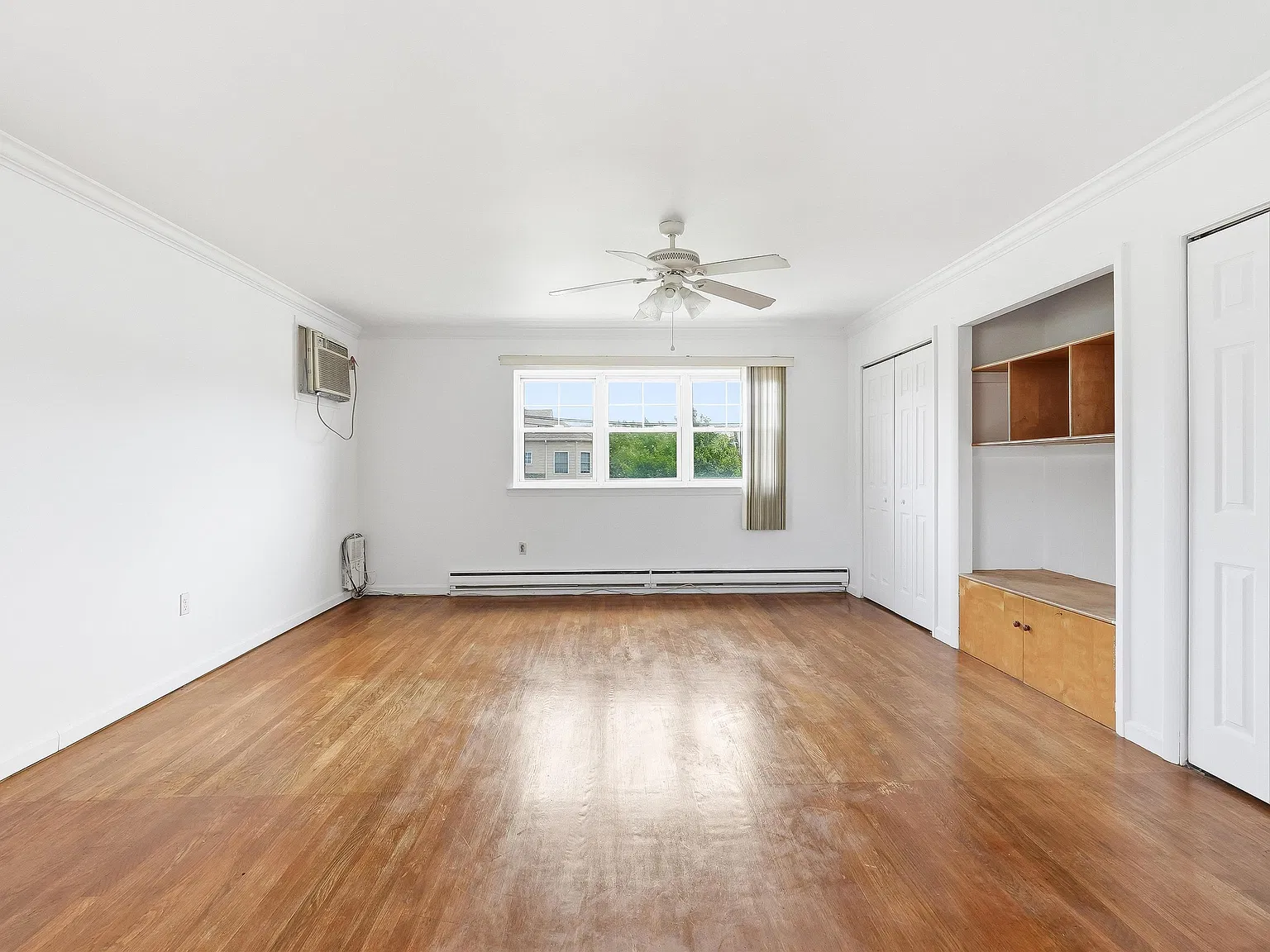 2 bed, 1.0 bath, 750 sqft, $2,200 — Photo 4