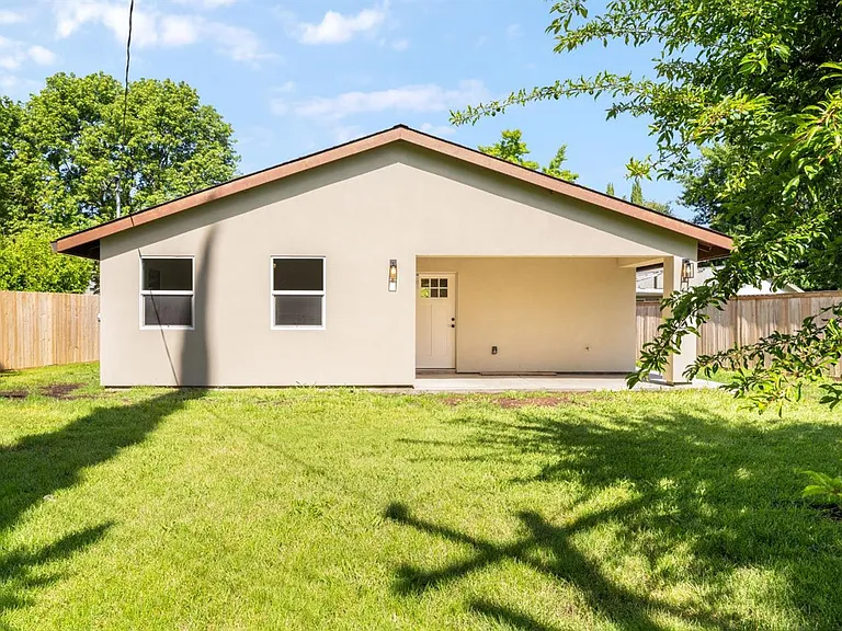 6122 Friendly Ct — Photo 22