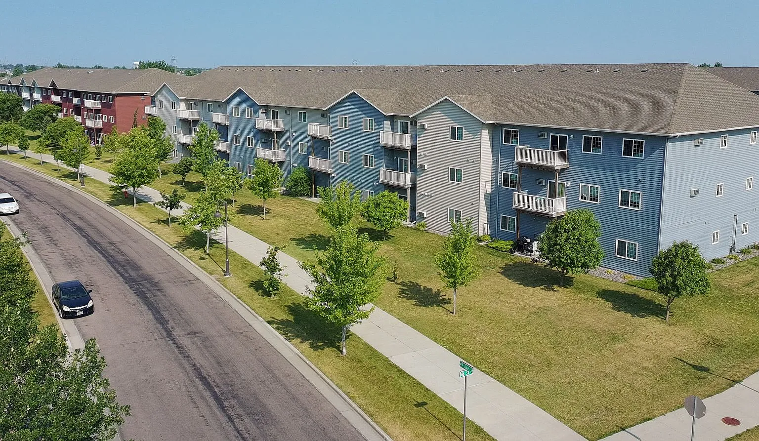 Cascades Apartments — Photo 1