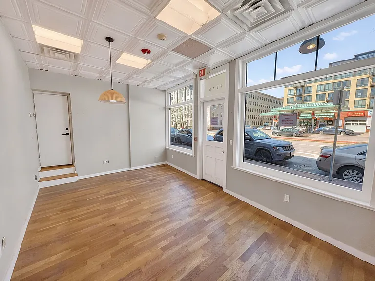 784 Tremont St — Photo 4