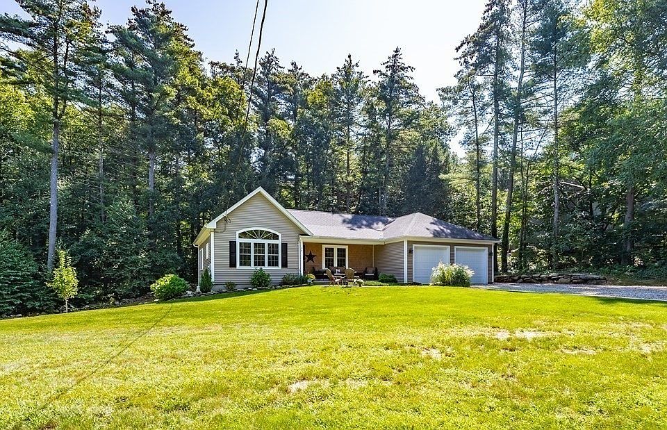 54 North St, Granby, MA 01033 Zillow