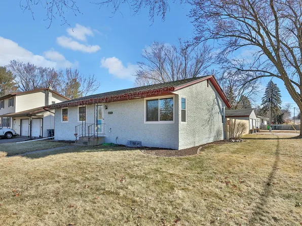 2646 2nd St N, North Saint Paul, MN 55109