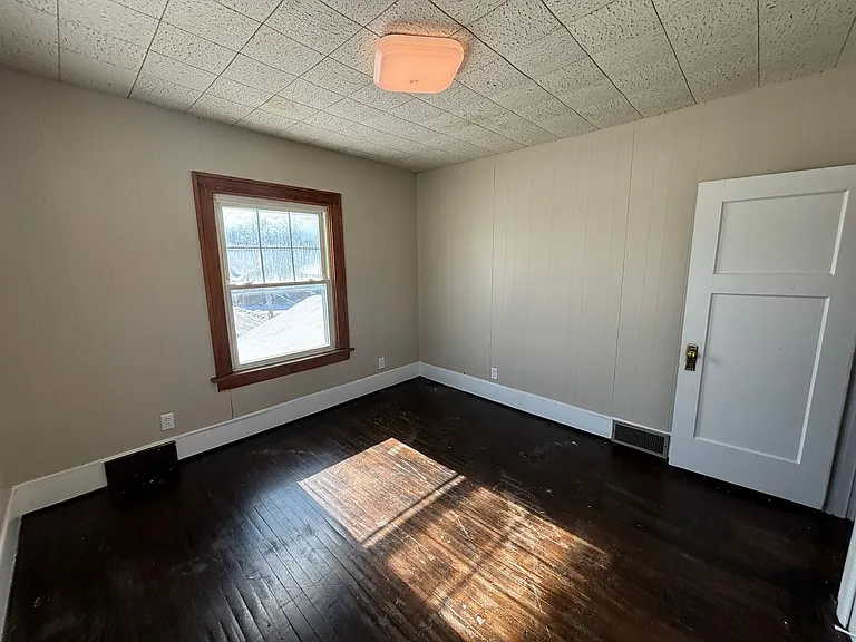 1410 Wilson Ave — Photo 10