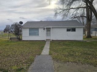 918 E 27th Ave, Kennewick, WA 99337