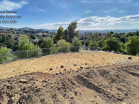 3rd image of 5001 Macfarlane Ln