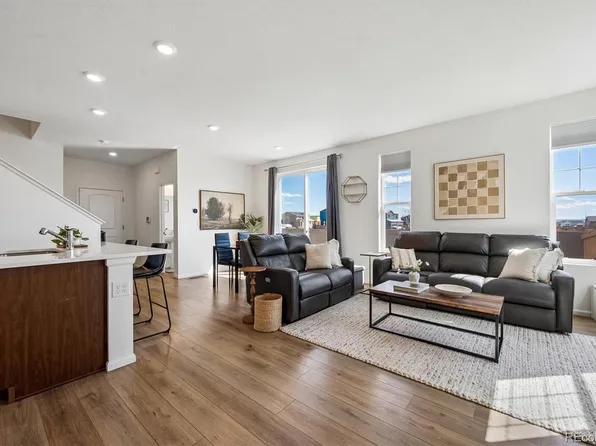 608 N Bersshine Court, Watkins, CO 80137