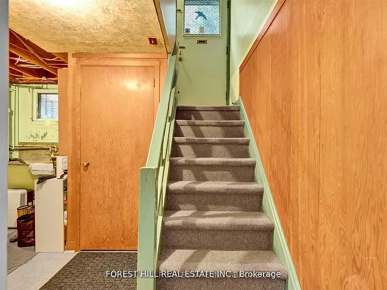996 Bayview Ave #LOWER — Photo 16