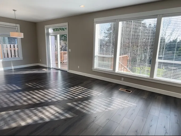 2120 SW Dolph Ct — Photo 9