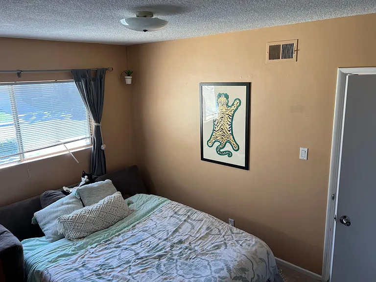 1903 Huntington Ln #2 — Photo 12