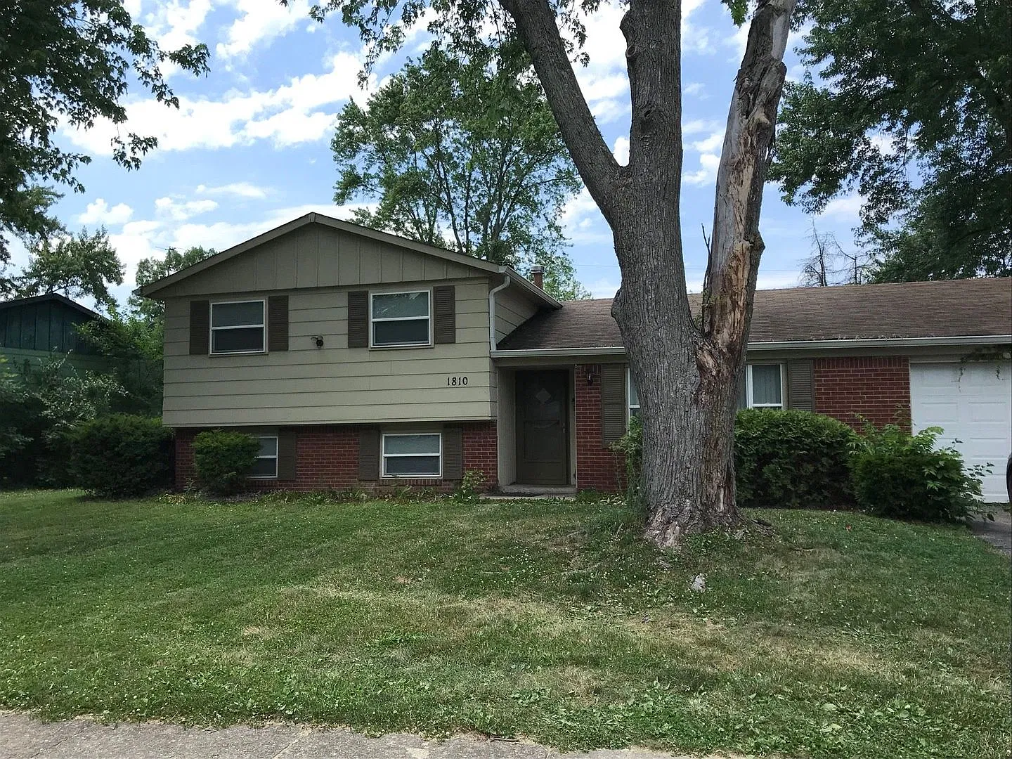Warren Twp - 3 BR home — Photo 1