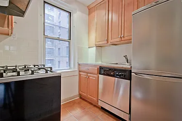Rented by ROOM Real Estate