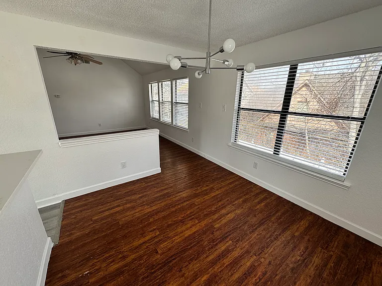781 Pierre Ln — Photo 30