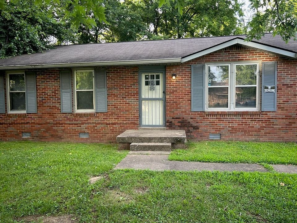 1st image of 692 Rowan Dr
