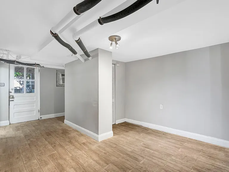 1720 34th St NW — Photo 33